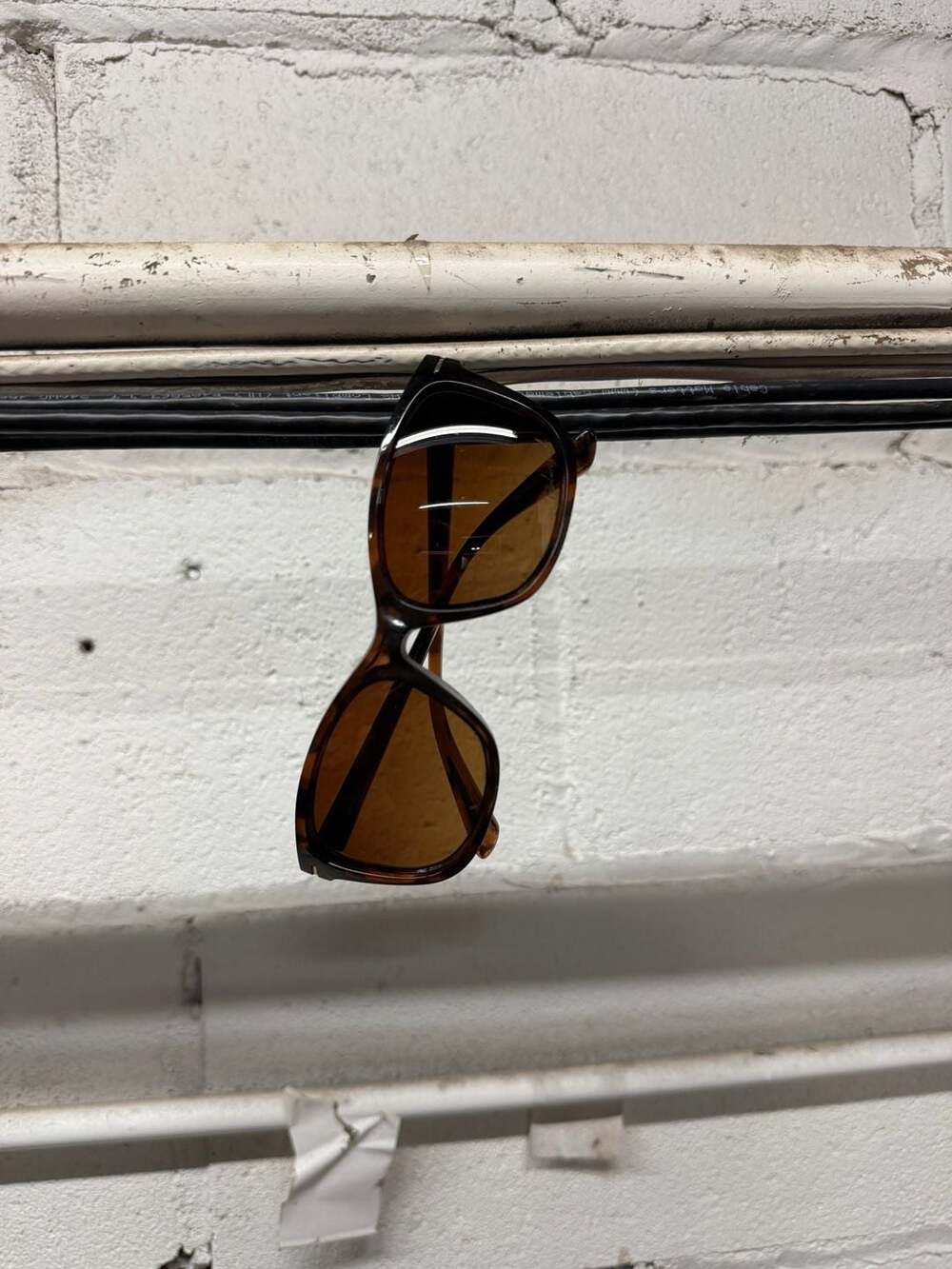 Oakley Sunglasses OO9232-03 Size 58-17 Tortoise Brown